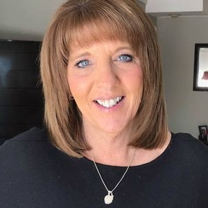 Meet your Posher, Pamela